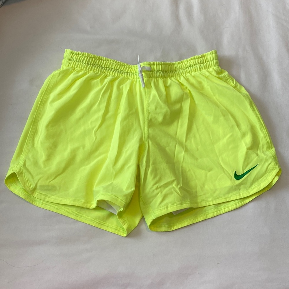 Nike Womens 2-in-1 shorts